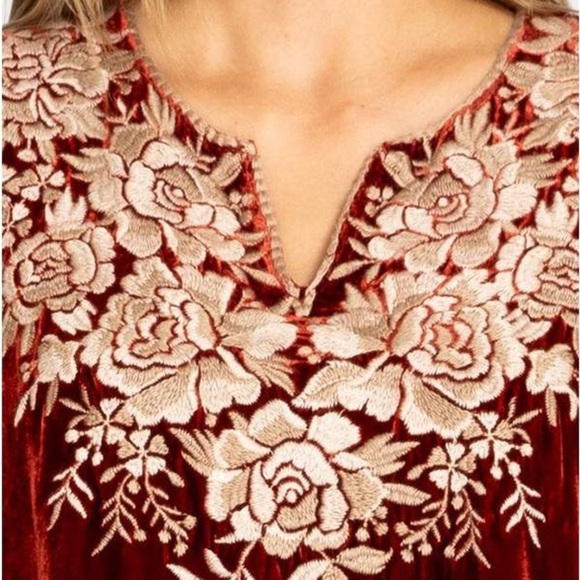 Johnny Was Heavily Embroidered Olenna Velvet 3/4 Sleeve Flutter Top NWT - Picture 4 of 8